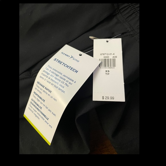 Old Navy Active Shorts - Picture 3 of 3